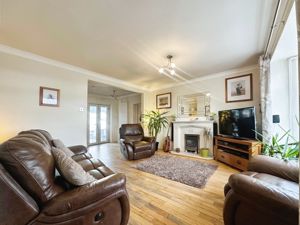 Lounge- click for photo gallery